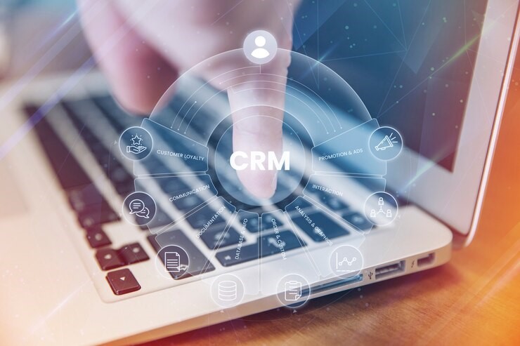 ECRM یا مدیریت ارتباط با مشتری الکترونیکی چیست و چه تفاوتی با CRM دارد؟