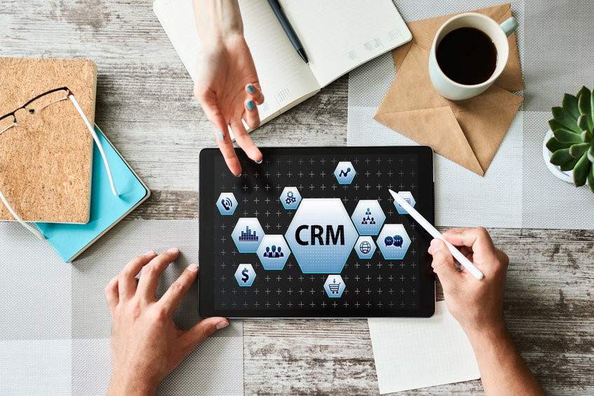 سودآوری بیشتر با CRM 