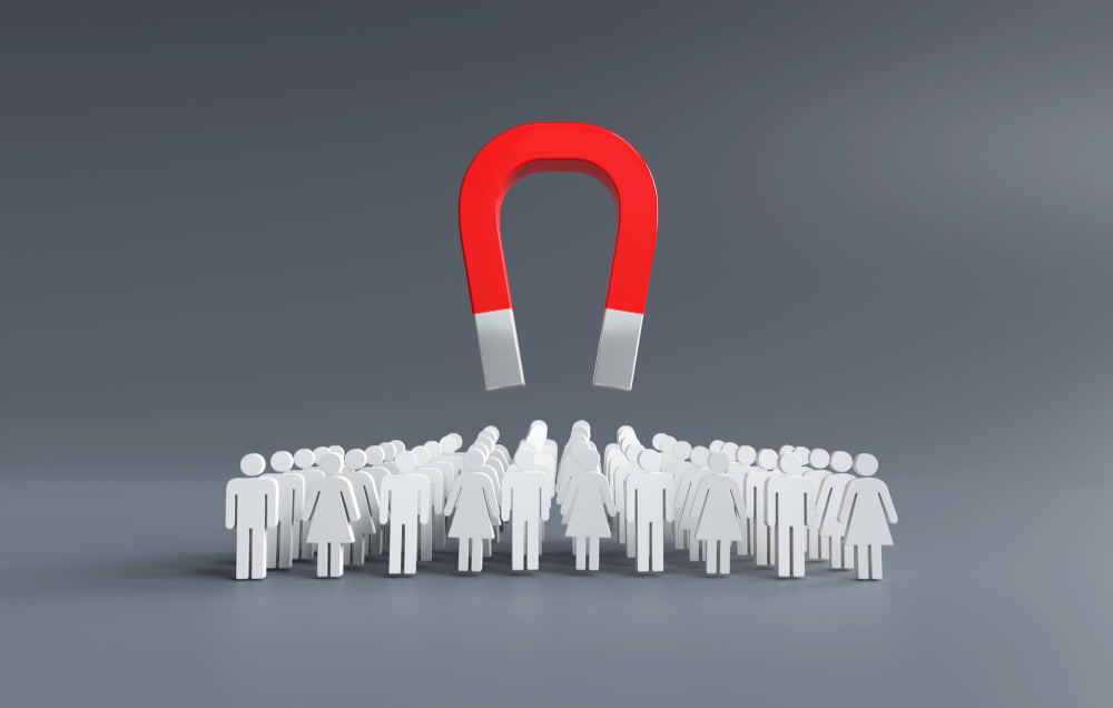 چرا شناخت انواع مشتری در CRM اهمیت دارد؟ (2)